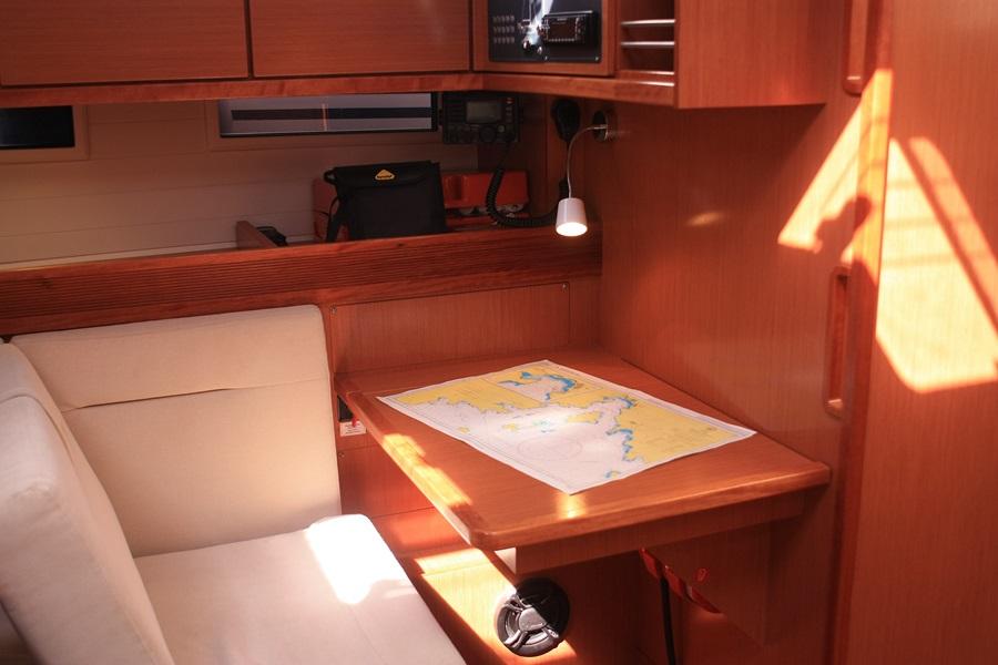 Bavaria Cruiser 45 Alma Innenansicht