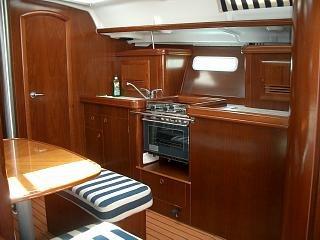 Oceanis Clipper 393 Innenansicht