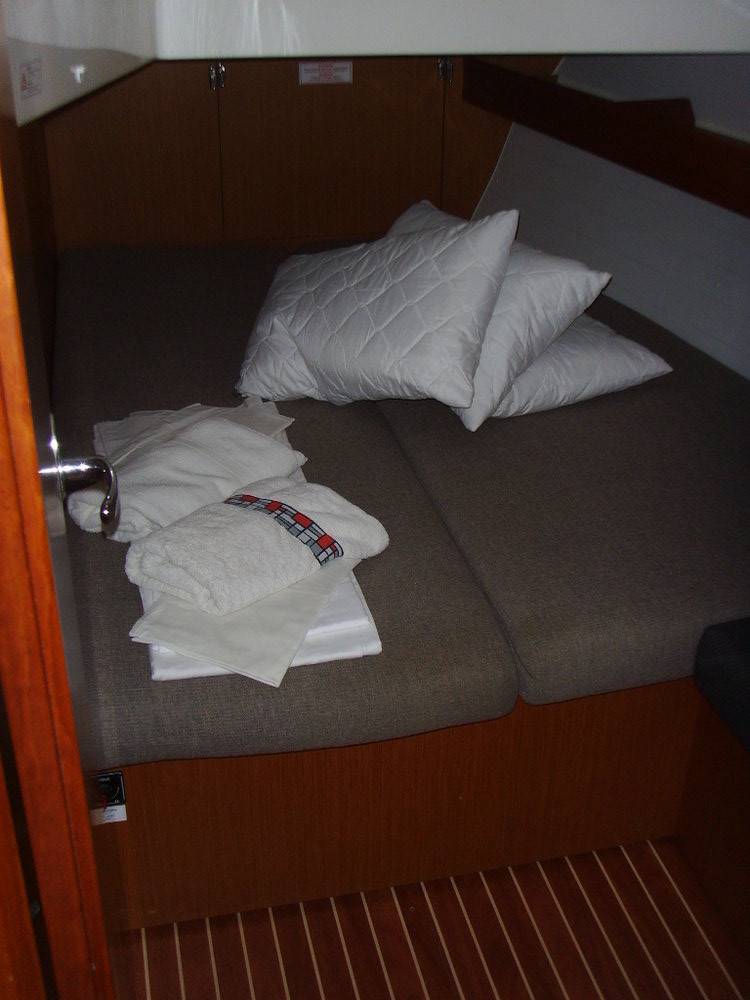 Bavaria Cruiser 45 Alma Innenansicht