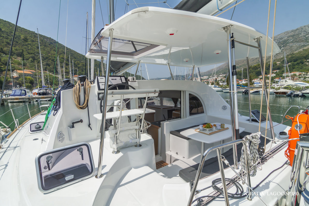 Lagoon 380 Innenansicht