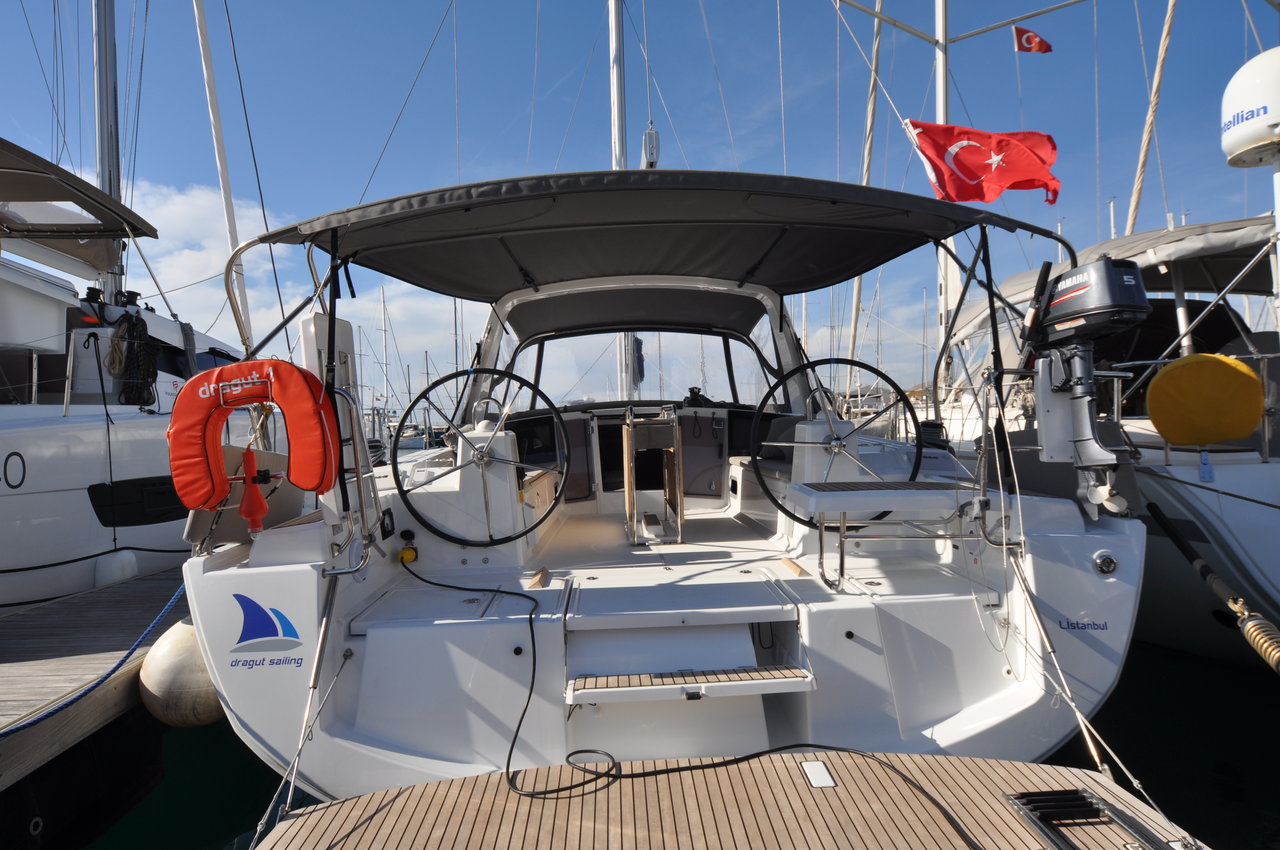 Oceanis 41.1 Innenansicht