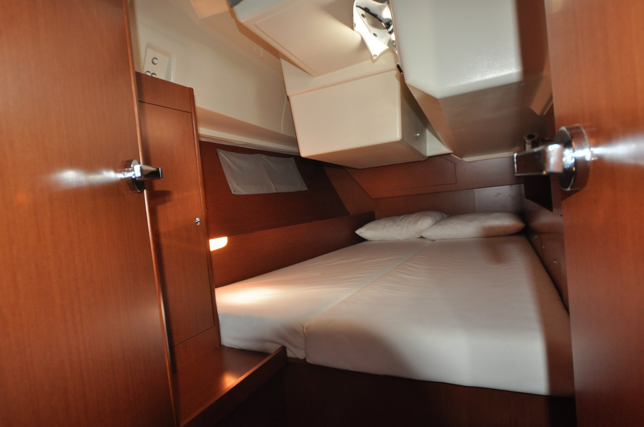 Oceanis 41.1 Innenansicht