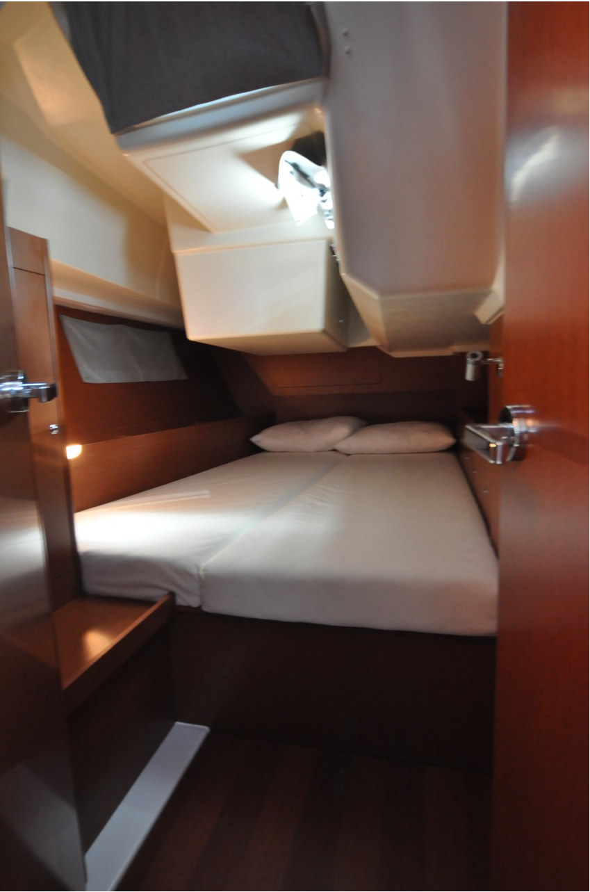 Oceanis 41.1 Innenansicht