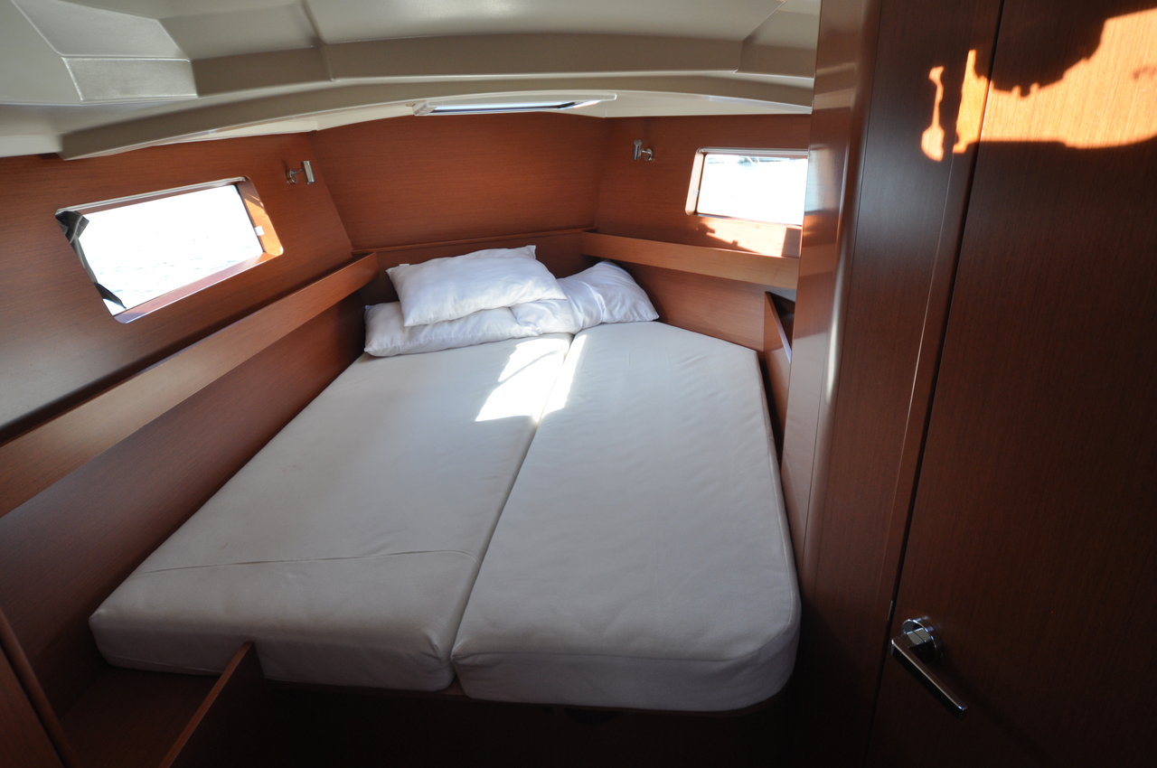 Oceanis 41.1 Innenansicht