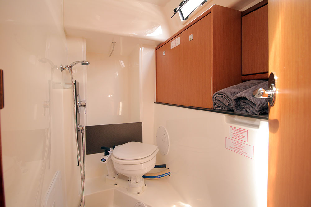 Bavaria Cruiser 33 Innenansicht