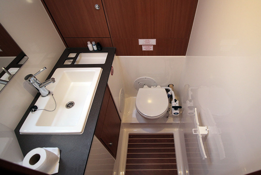 Bavaria Cruiser 40 Innenansicht