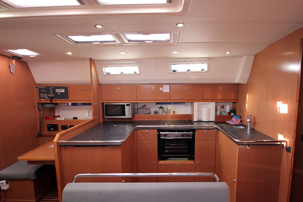 Bavaria Cruiser 50 Innenansicht