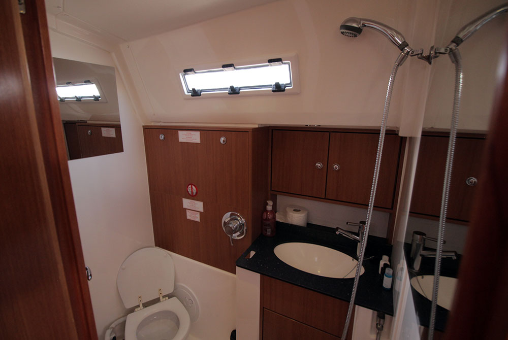 Bavaria Cruiser 50 Innenansicht