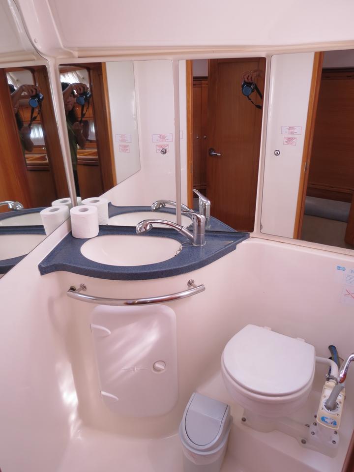 Bavaria 42 Cruiser Innenansicht