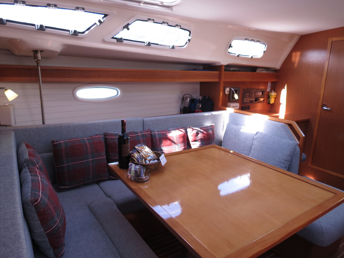 Bavaria 43 Cruiser Innenansicht