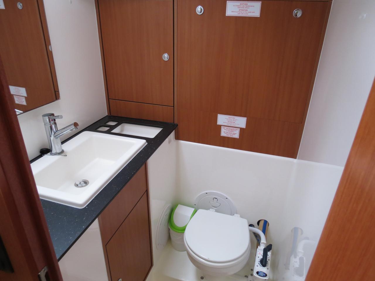 Bavaria Cruiser 40 Innenansicht