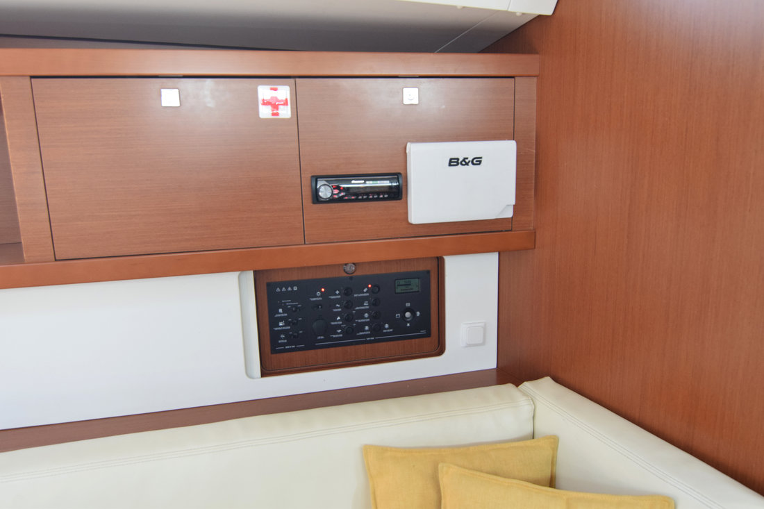 Oceanis 41 Innenansicht