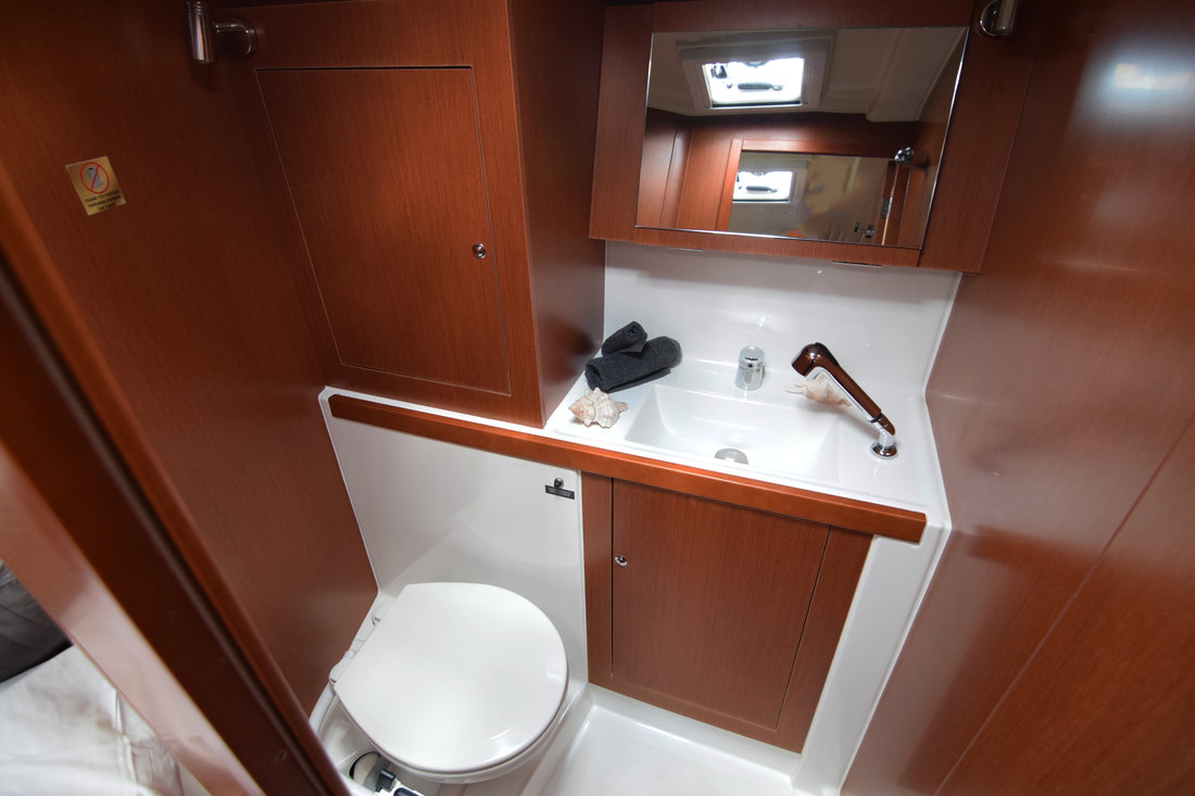 Oceanis 41.1 Innenansicht