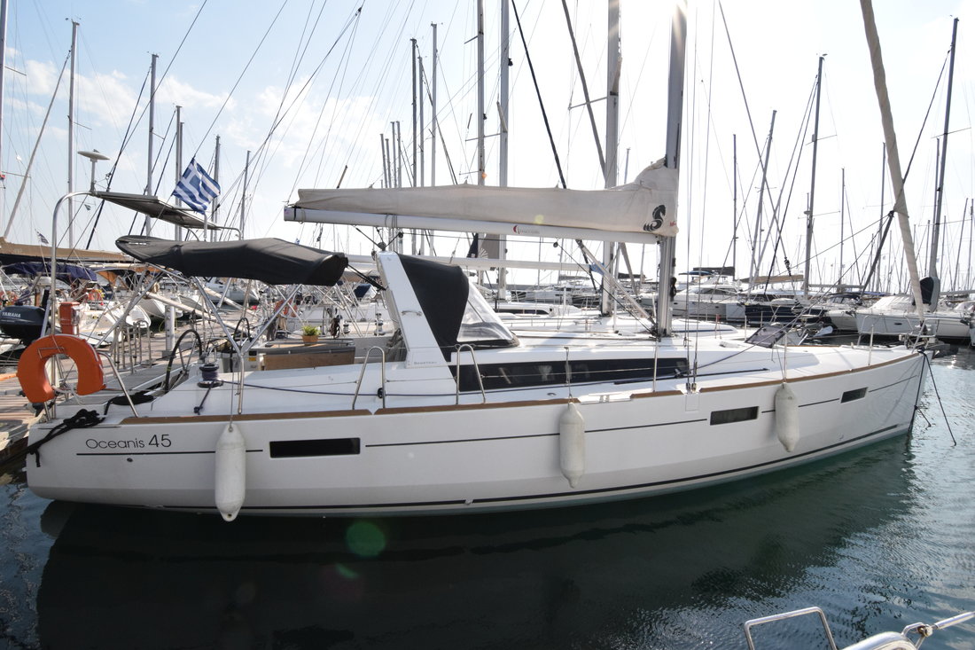 Oceanis 45 Innenansicht