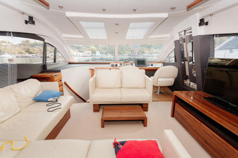 Sealine T60 AURA Innenansicht