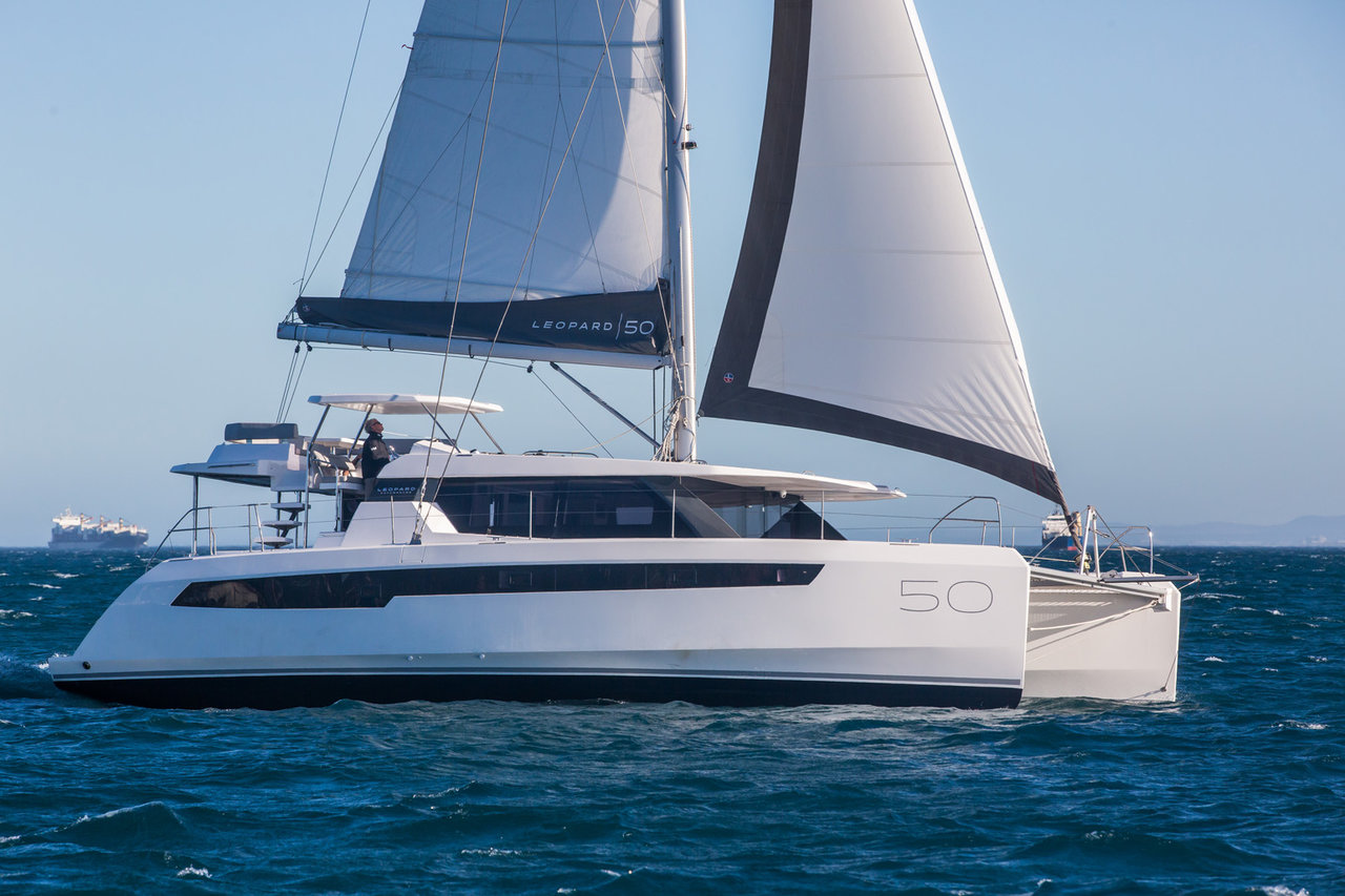 Robertson & Caine Leopard 50