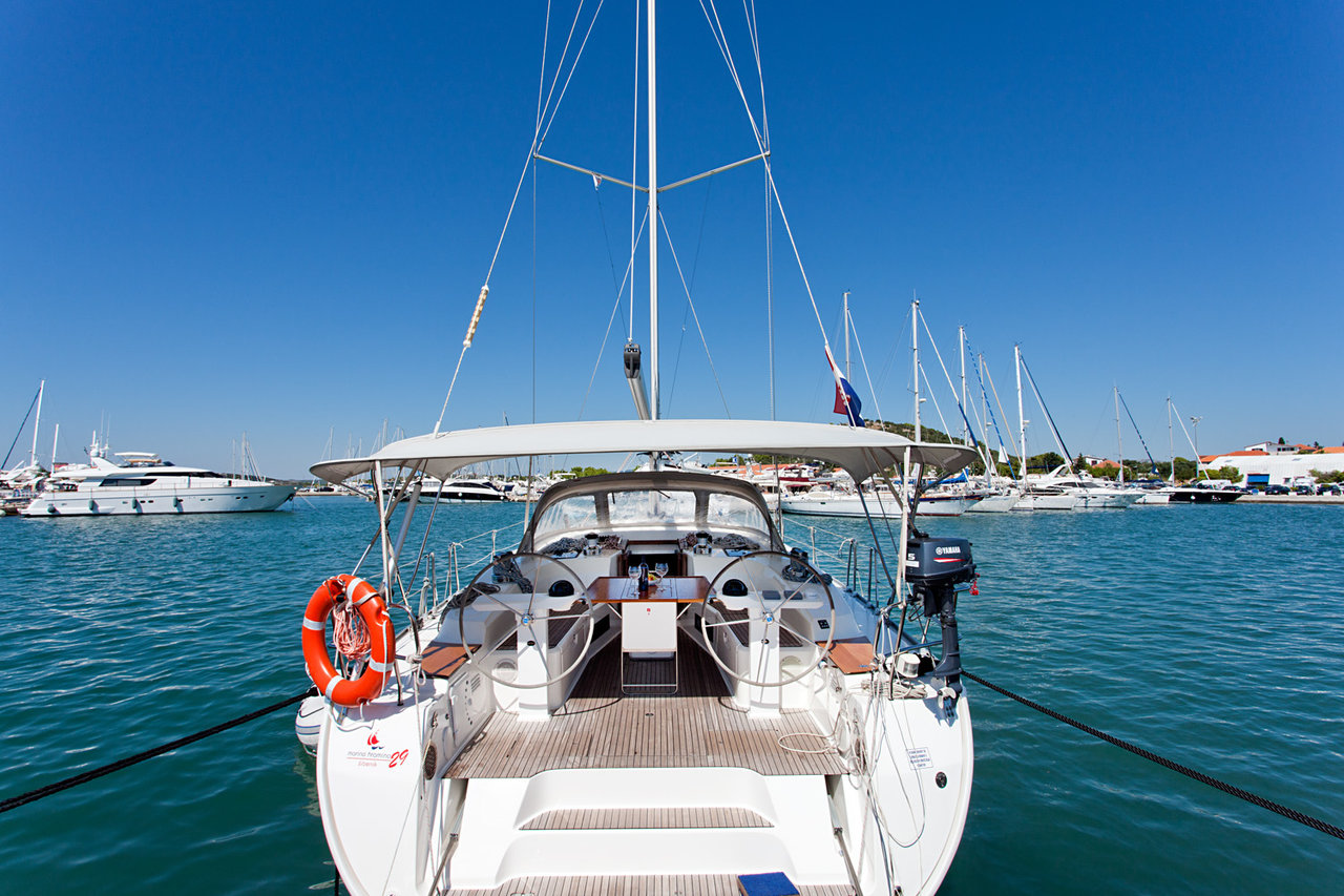 Bavaria 50 Cruiser Innenansicht