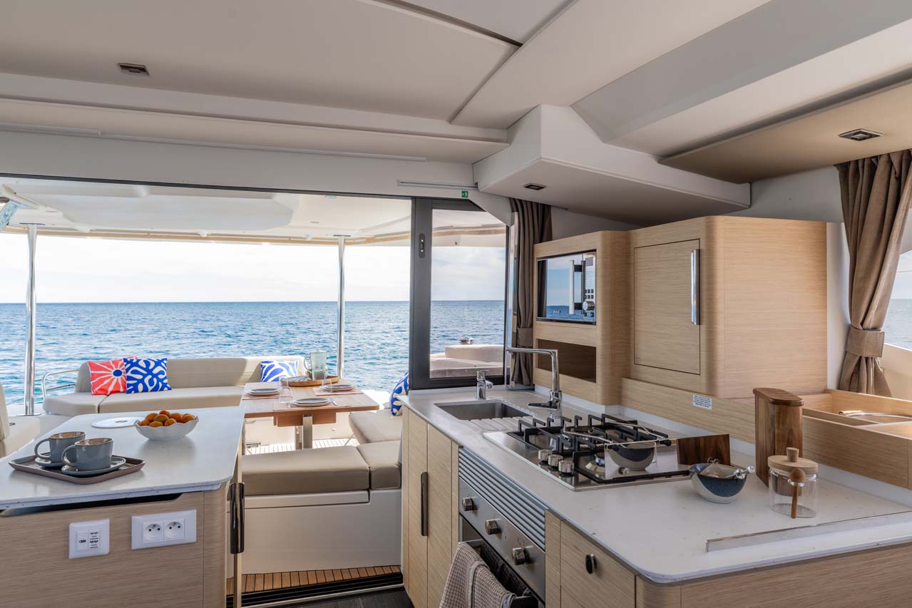 Fountaine Pajot New 44 Quatour - 4 + 2 cab. Innenansicht