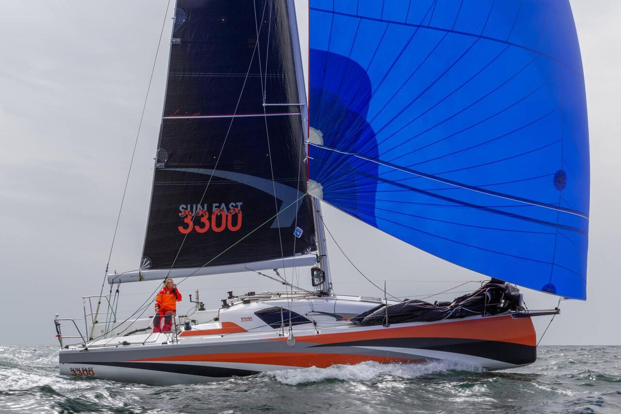 Sun Fast 3300 Top Bild