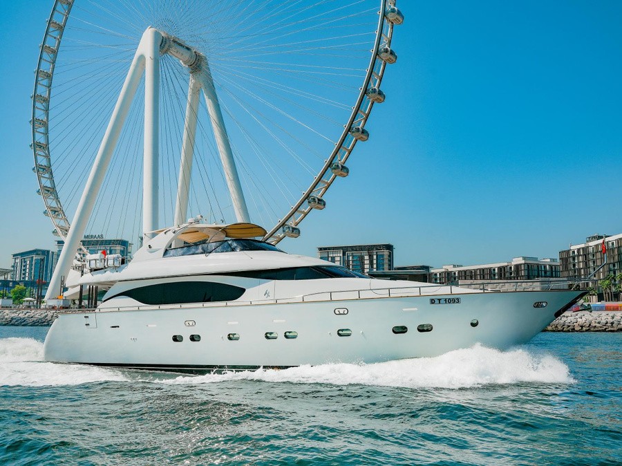 Luxury Motor Yacht X12