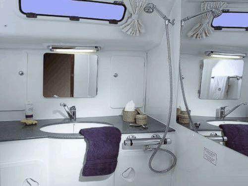 Bavaria 49 Innenansicht