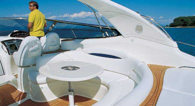 Cranchi 50 Mediterranee Außenansicht