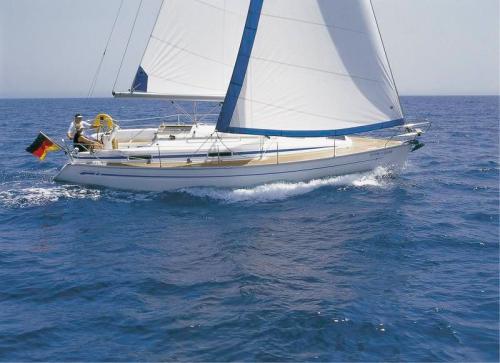 Bavaria 34 (3 Kabinen, 1 Bad) Top Bild