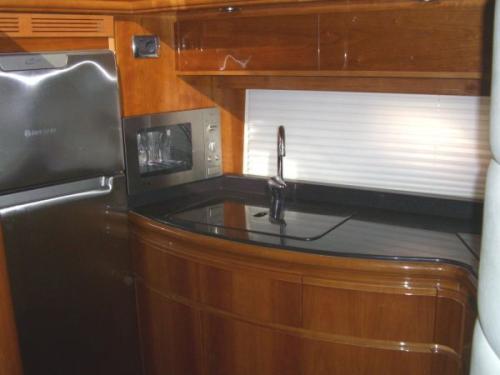 Astondoa 43 Fly Innenansicht