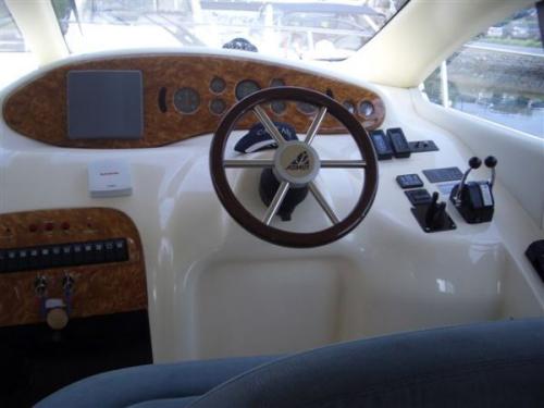 Azimut 39 Fly Innenansicht
