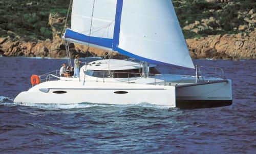 Lavezzi 40 (4 Kabinen, 2 B&auml;der, 2 Crewkabinen) Top Bild