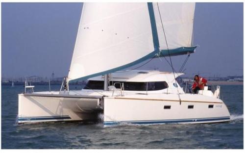 Nautitech 40 Außenansicht