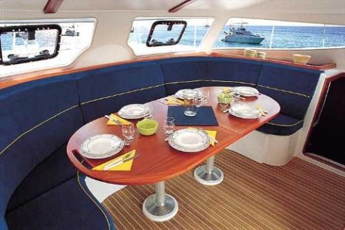 Nautitech 40 Innenansicht