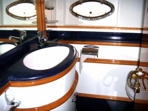 Astondoa 46 Fly Innenansicht