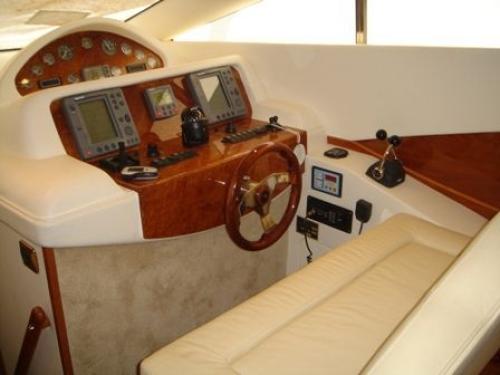 Astondoa 46 Fly Innenansicht