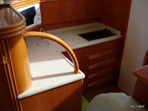 Astondoa 40 Fly Innenansicht