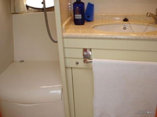 Astondoa 40 Fly Innenansicht