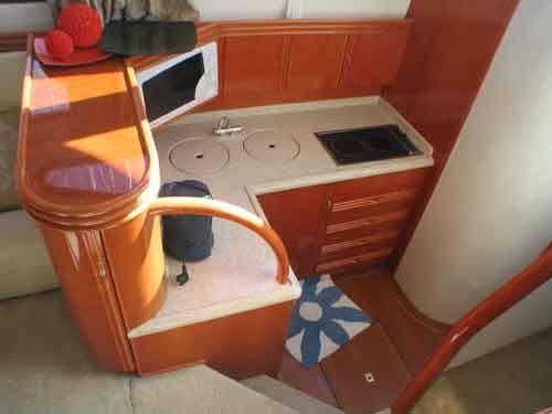 Astondoa 40 Fly Innenansicht