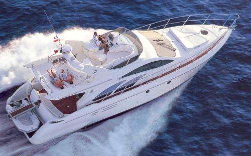 Azimut 50 Außenansicht