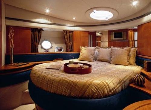 Azimut 50 Innenansicht