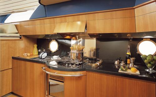 Azimut 50 Innenansicht