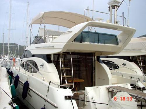 Azimut 50 Außenansicht