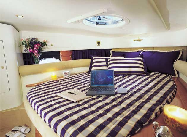 Cranchi 37 Smeraldo Innenansicht