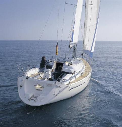 Bavaria 37 Außenansicht