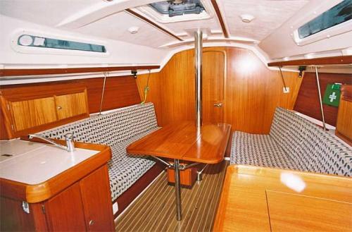 Dufour 32 Innenansicht
