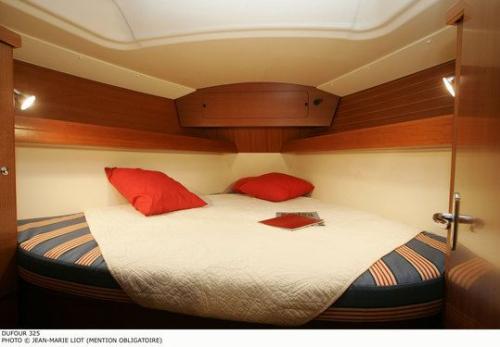 Dufour 325 Grand large Innenansicht
