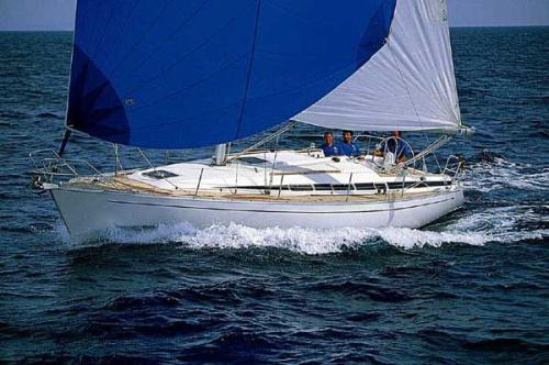 Grand Soleil 37 R Außenansicht