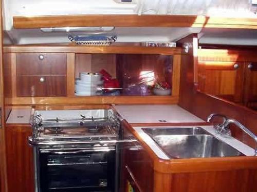 Elan 333 Innenansicht