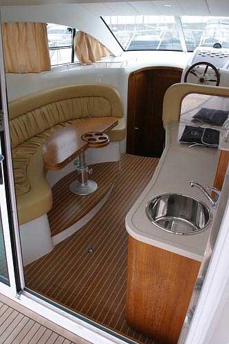 Sessa Dorado 32 Innenansicht