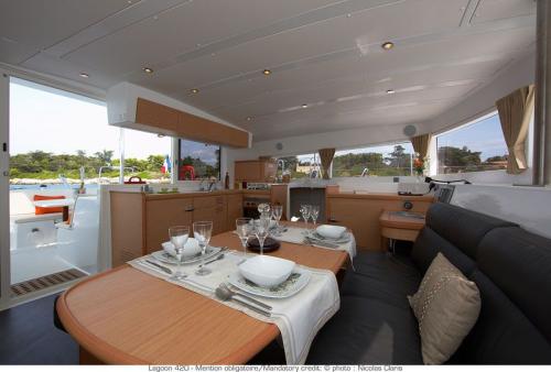 Lagoon 420 Innenansicht