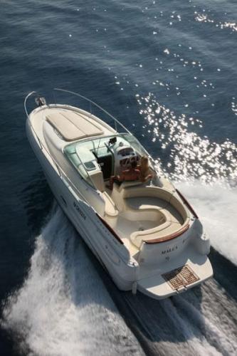 Leader 805 Außenansicht